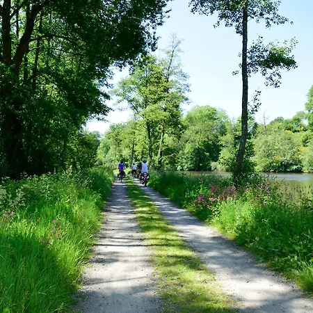 La Fourmondiere Superieure, Maison Eclusiere בית נופש