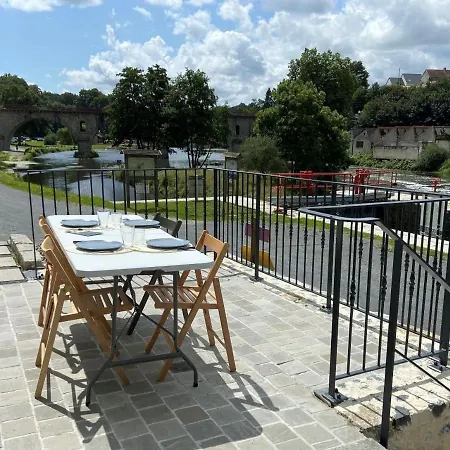 La Fourmondiere Superieure, Maison Eclusiere