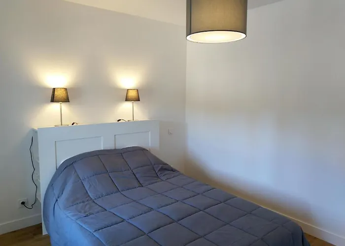 La Fourmondiere Superieure, Maison Eclusiere Montflours